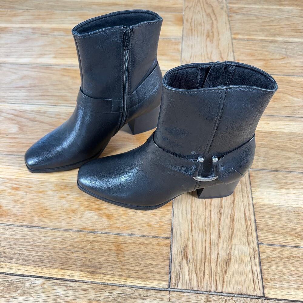 Baretraps Tiana Black Ankle Boots LIKE NEW Women's Size 8M Block Heel Side Zip